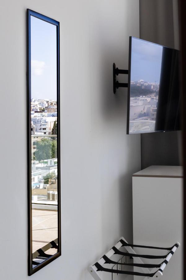 Modern Apartment In The Center Of St Julians By Arcobnb St. Julian's Exteriör bild