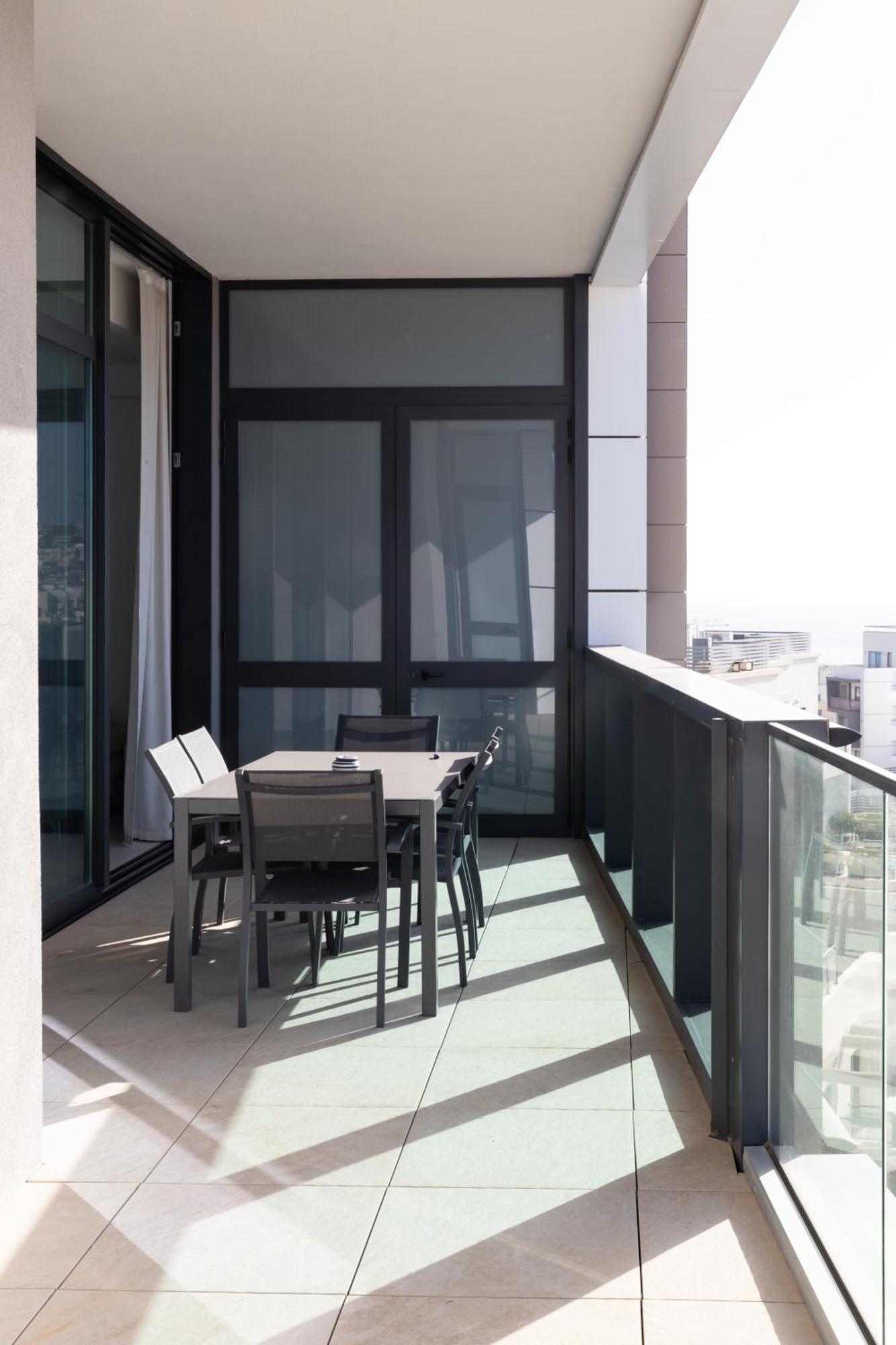 Modern Apartment In The Center Of St Julians By Arcobnb St. Julian's Exteriör bild